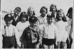 c. 1930 Back: Bill Hawkins, Beryl Wood, Grace Hawkins, Muriel Wood. Front: Peter? Hazell, Dorothy Wood, Stanley Wood, Tom Robinson, Violet Bolton, Ruby? Hazell.