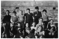 Back row: Lawrence Harrison, Derek Gardner, ?, ?, Fred Hazell and Terry Castle.Middle row: Jenny Reed(?), ? Chilton, Ena Davis, Brenda Rogers, Margaret Bolton and Ruby Hazell.Front row: ?, Dorothy (?) Chilton and Joy Chilton.