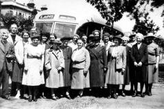 Late 1940s Mothers Union Outing. Front row: ?, ?, Winnie Gibbons, Eliza Stewart, Nurse Parrish. Middle row: Reverend A. N. Blanchett, Winifred Pritchard. Back: Ruby Pratley.