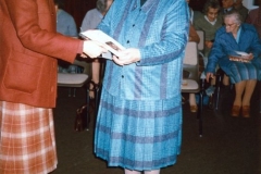 5 December 1989 Presentation of certificates.