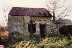 1987 Derelict building by 17 Fox Lane.