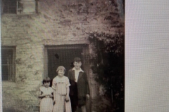 Jean, Eileen and Fred Carpenter, Jacobs Yard.