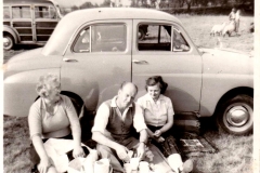 Kathleen Brown - Auntie Isa, Tom and Nellie Cattle