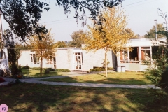 1985.