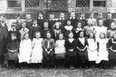 1909 Group1 Mr and Mrs Ayres.