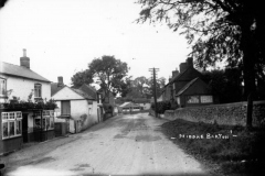 c. 1926. Parson's shop, 34 North Street and Three Horseshoes.