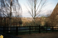 1993 View between 45 and 47, Home Farm South Street.