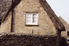 1992 33 South Street. Listed as late mediaeval. Cruck framed.