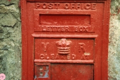 1986 Victorian post box in Steeple Barton on the wall of the cottage opposite the old Vicarage.