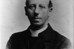 Rector 1900-1911 Reverend Robert Stephen Edwards.